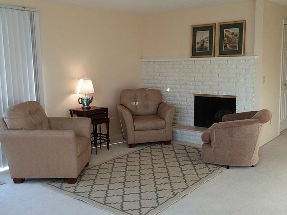 3rd image of 831 N Canterbury Ct #C