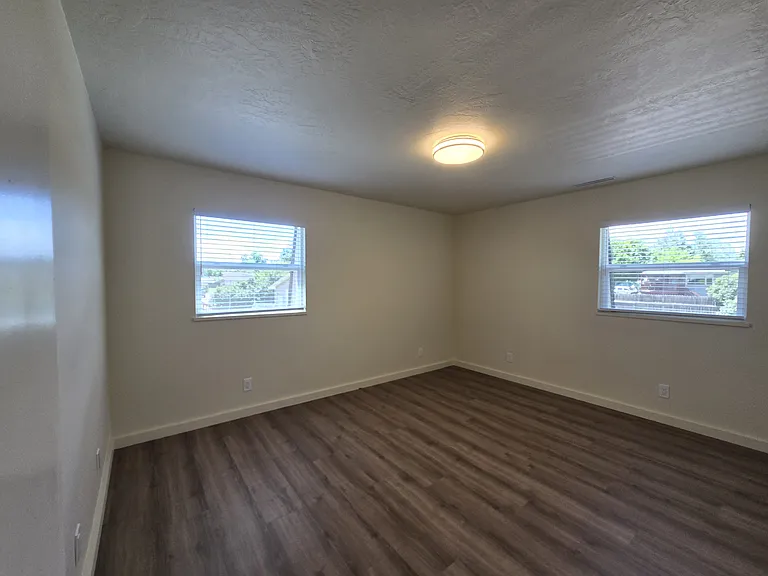 405 N 16th Ave #B — Photo 16