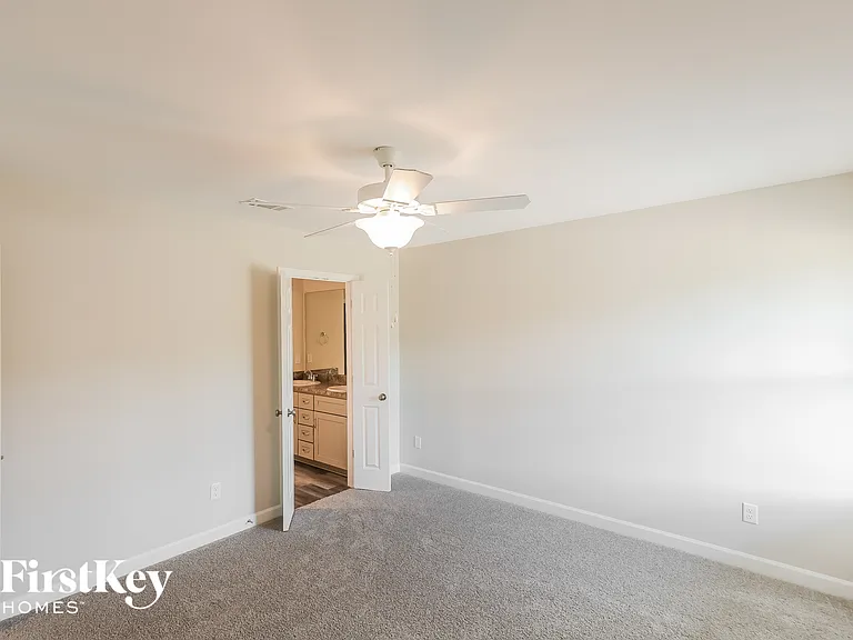 4409 Easthaven Cir — Photo 7