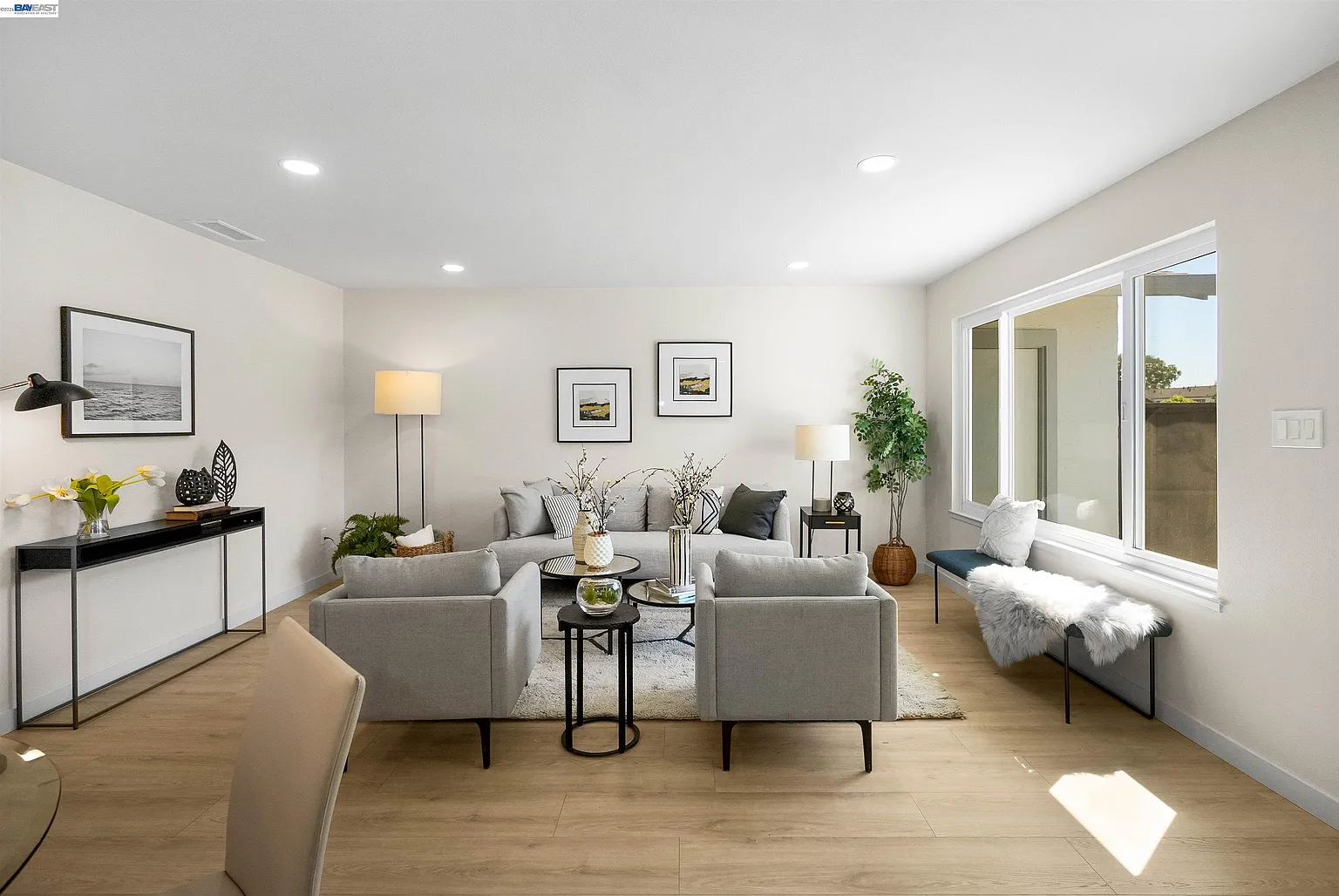 31265 Lily St photo 1