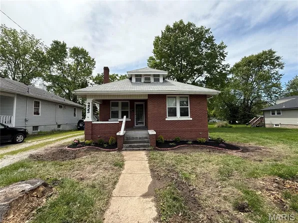 253 N Seminary St, Collinsville, IL 62234