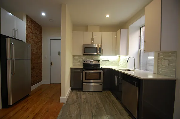 Rented by Compass | media 4