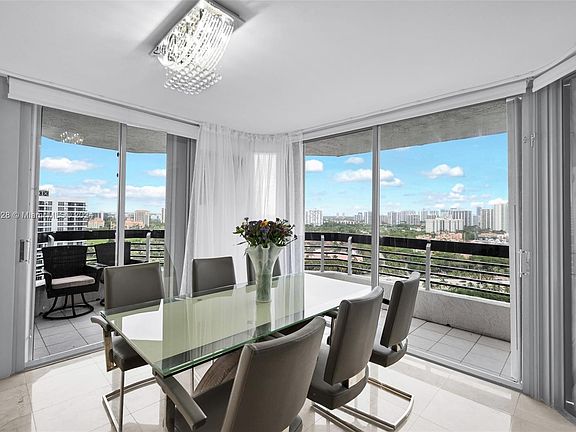 3rd image of 3530 Mystic Pointe Dr APT 2206