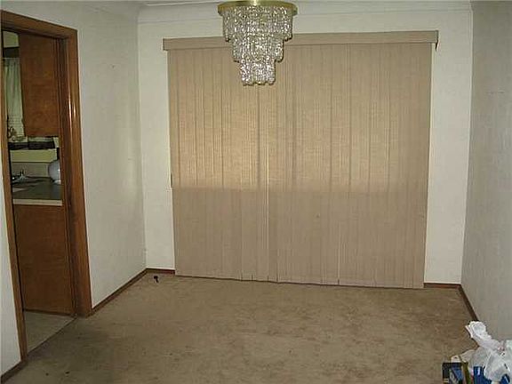 4th image of 1937 E Crest Dr