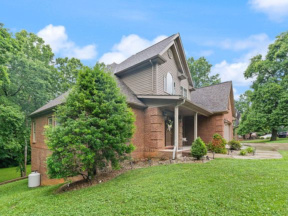 5th image of 223 Sycamore Springs Dr