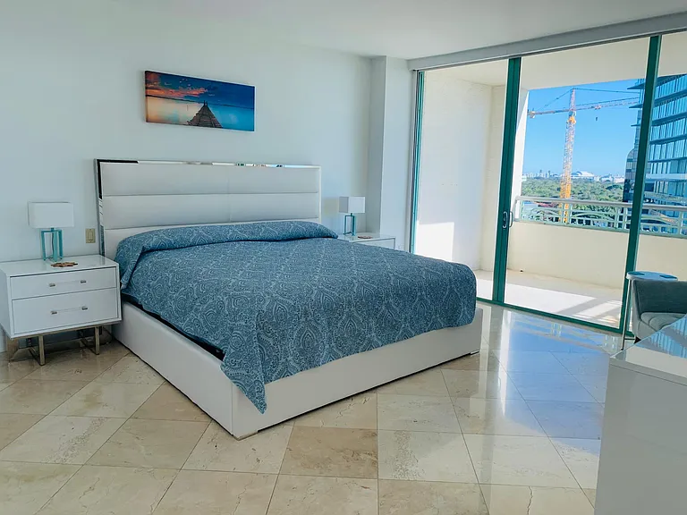 3400 SW 27th Ave #1001 — Photo 36