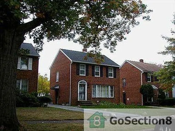 17412 Stockbridge Ave, Cleveland, OH 44128