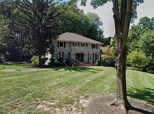 4 Waterloo Dr, Morris Plains, NJ 07950