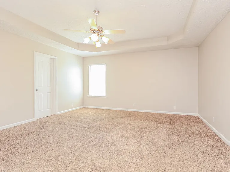 8813 Cressent Glen Ct — Photo 12