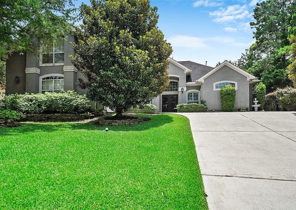 1st image of 17811 N Blue Heron Cir