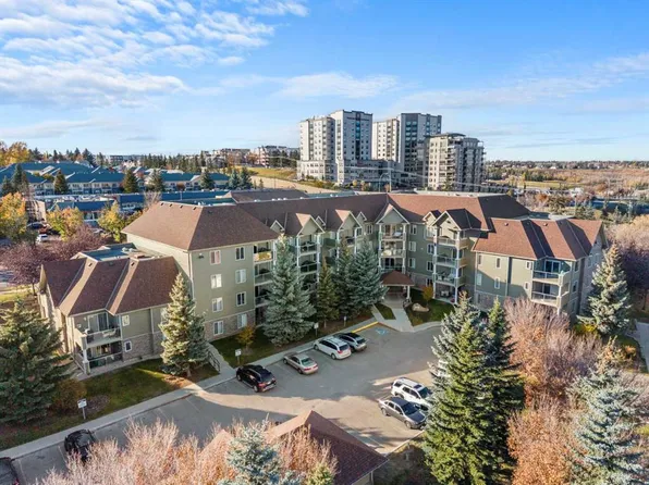 1208 W Millrise Point SW, Calgary, AB T2Y 3W4