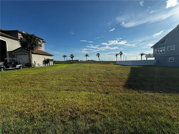 149 Mariners Dr, Port Aransas, TX 78373