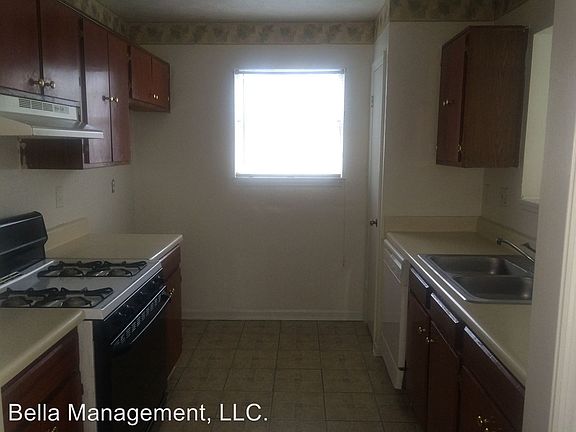 2nd image of 1897 Corners Cir
