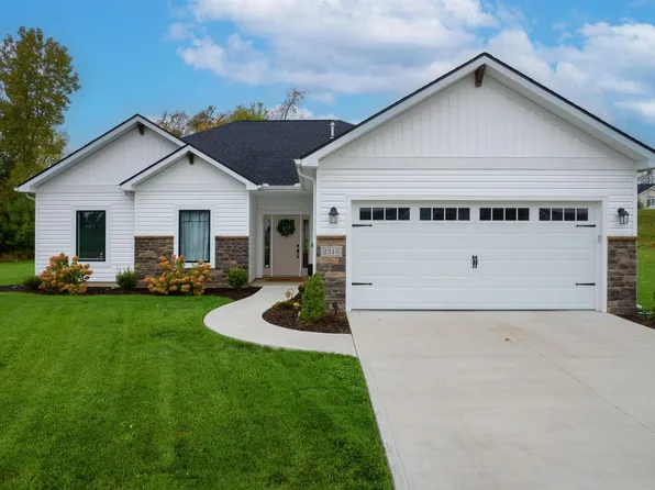 2315 Lark Ln, Warsaw, IN 46580
