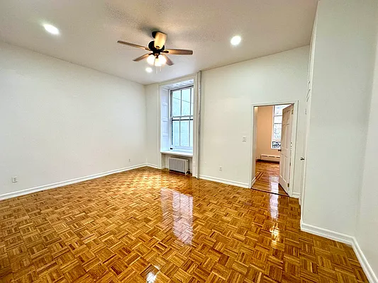 Rented by Corcoran | media 15