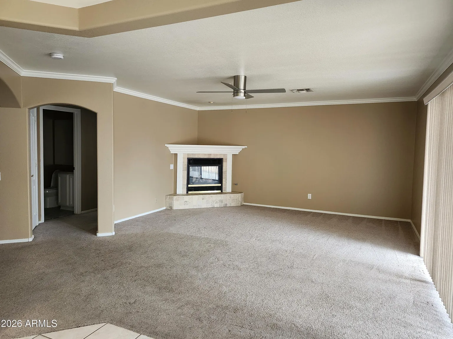 3 bed, 3.0 bath, 2111 sqft, $2,595 — Photo 4