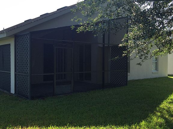 3rd image of 2620 Balmoral Ct