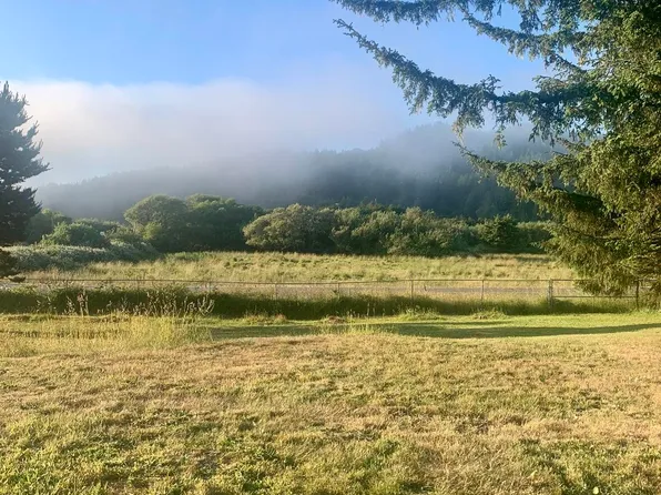 34944 Ophir Rd, Gold Beach, OR 97444