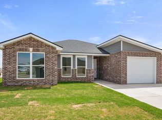 7413 64th St, Lubbock, TX 79407