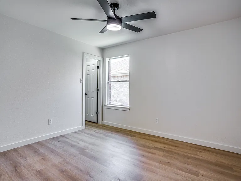 2820 Enchanted Eve Dr — Photo 23
