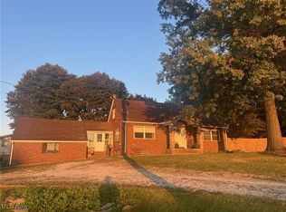 1856 Coventry St, Akron, OH 44301