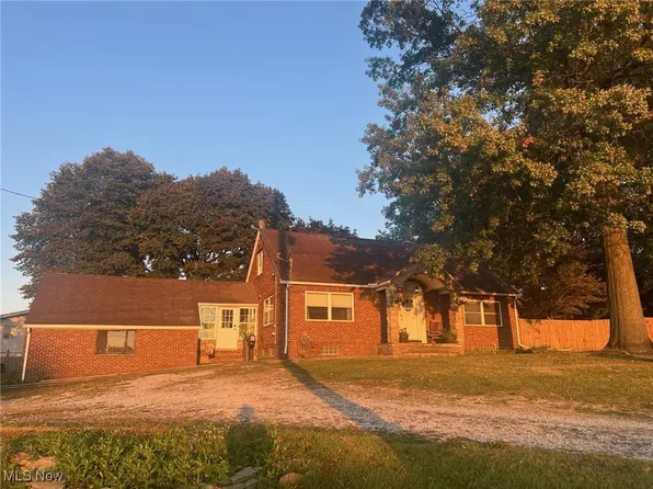 1856 Coventry St, Akron, OH 44301