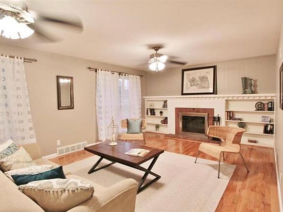 3rd image of 11108 Leisure Ln
