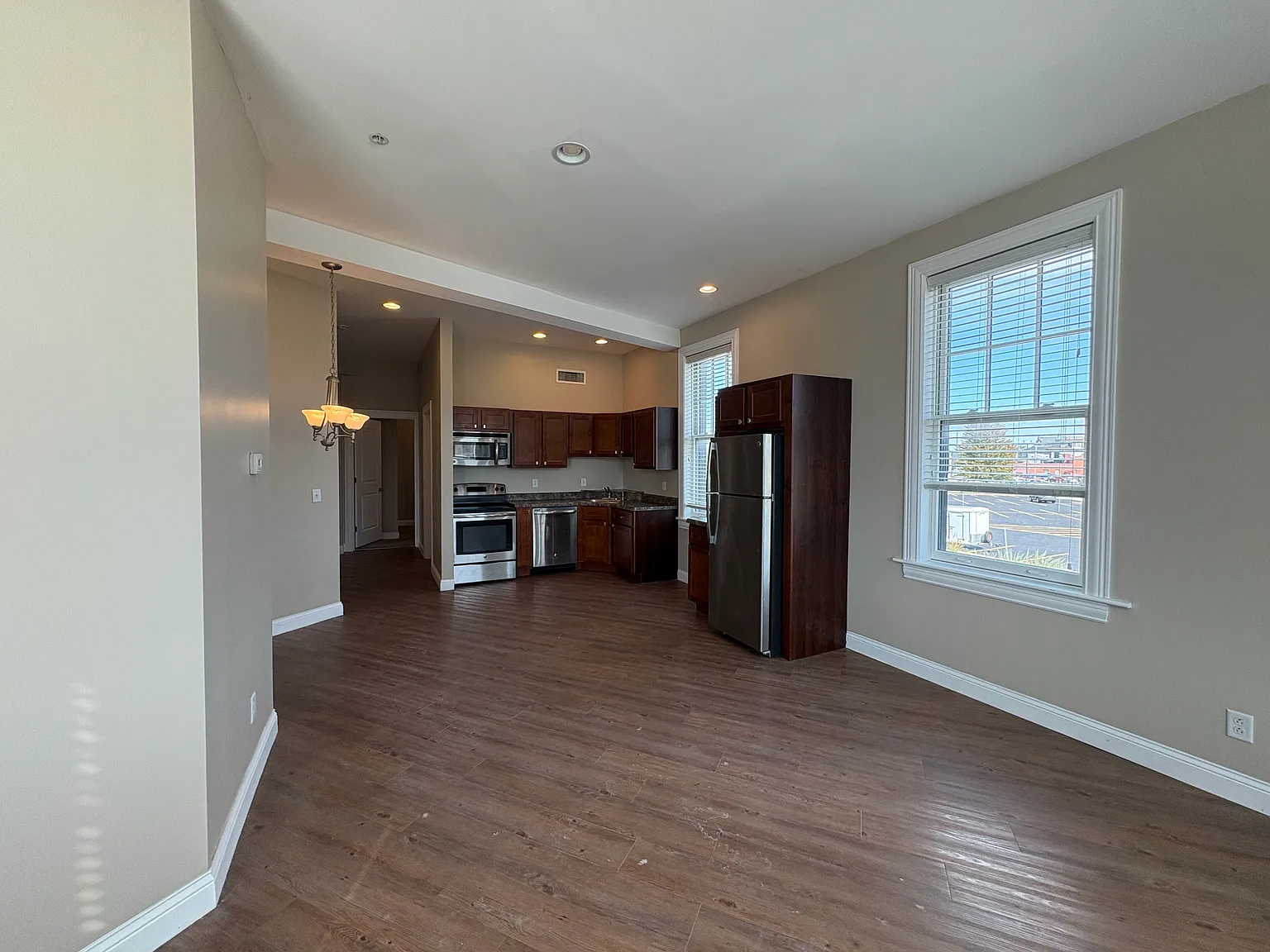 2 bed, 1150 sqft, $1,499 — Photo 3