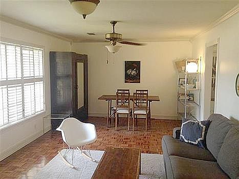 4th image of 4950 Crescent Dr
