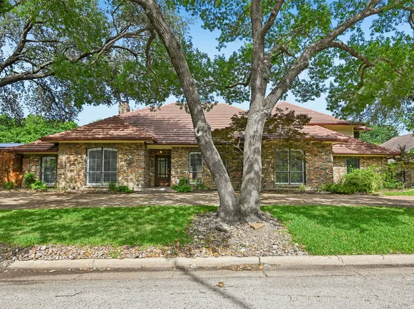 13216 Hillcrest Rd, Dallas, TX 75240