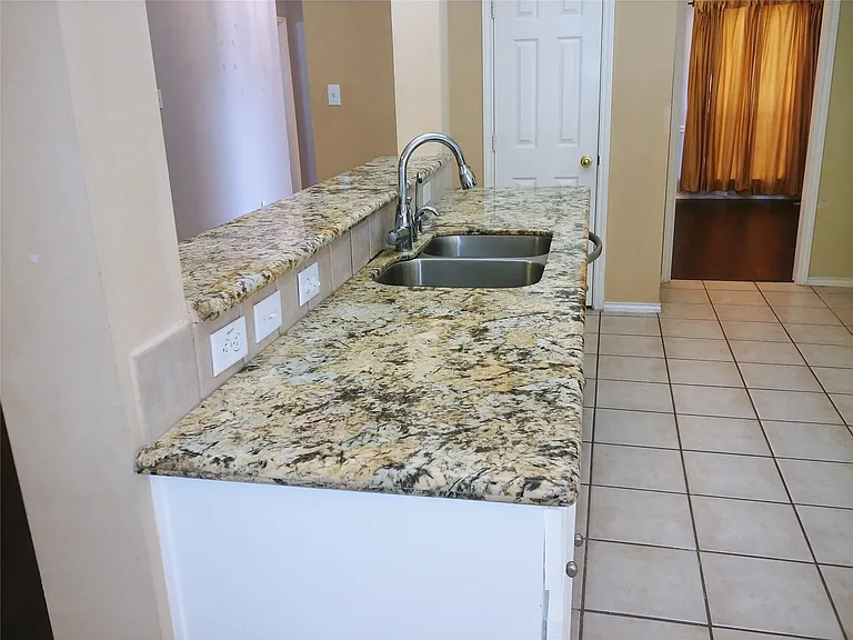 3519 Deerbrook Ct — Photo 10