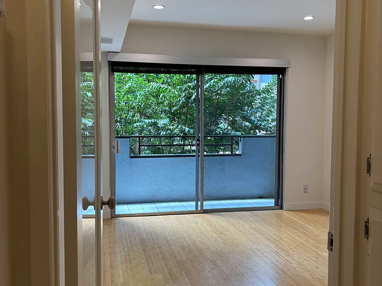 1250 N Kings Rd #301 — Photo 14