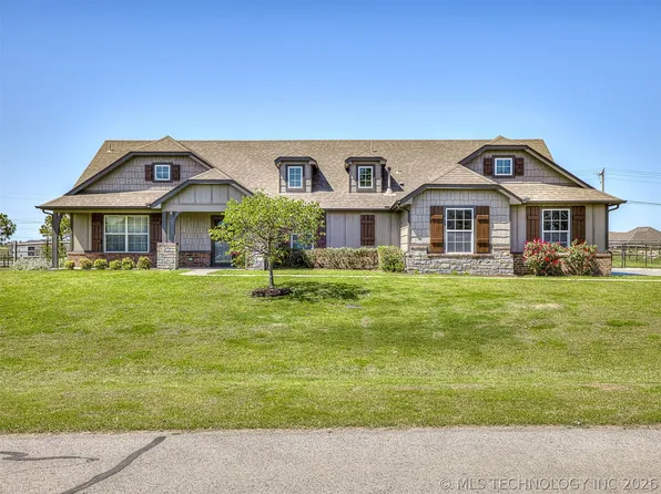 5821 E 135th Pl, Collinsville, OK 74021