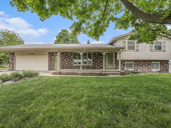 1991 Pine Grove Drive, Jenison, MI 49428
