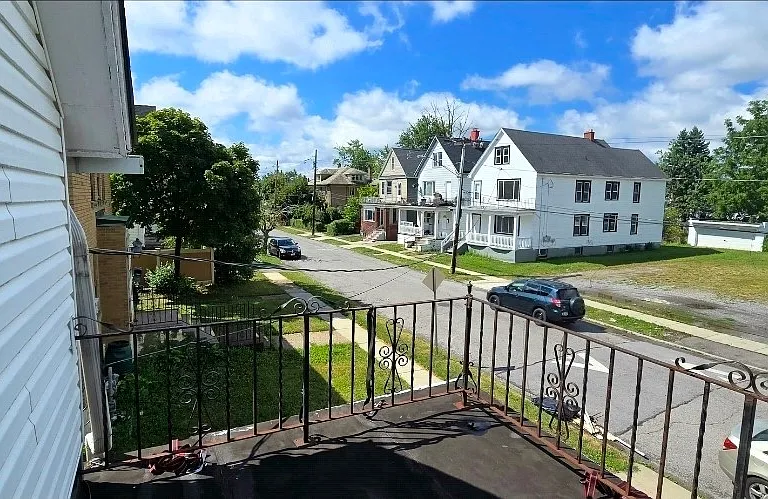 31 Roma Ave — Photo 3