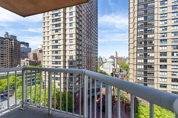 Rented by Corcoran | media 16