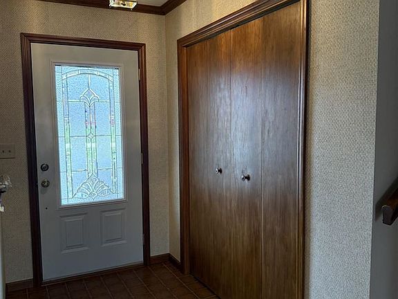 4th image of 1093 S Salisbury Rd