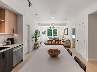 2002 Saint George St #214, Pt Moody, BC V3H0N4