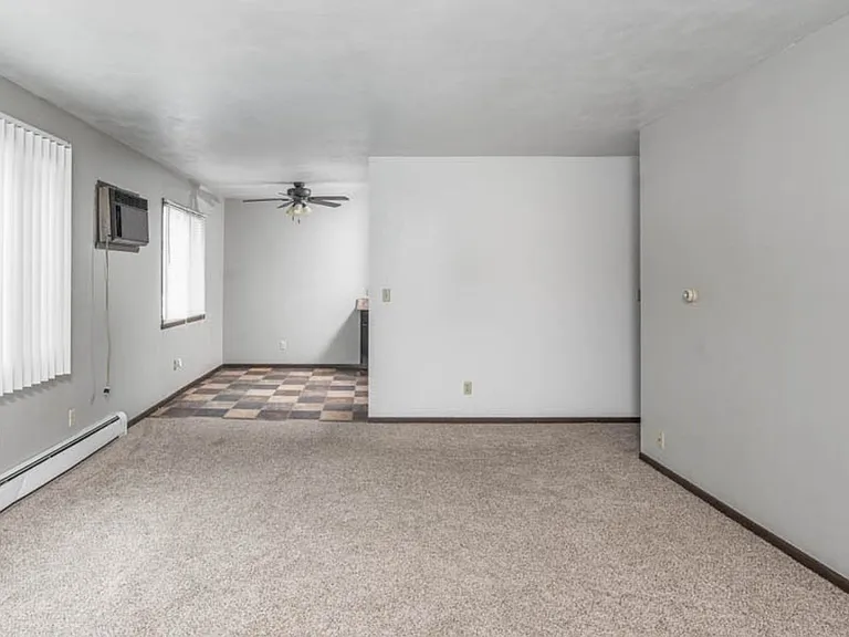 3419-3421 Kingswood Pl — Photo 9