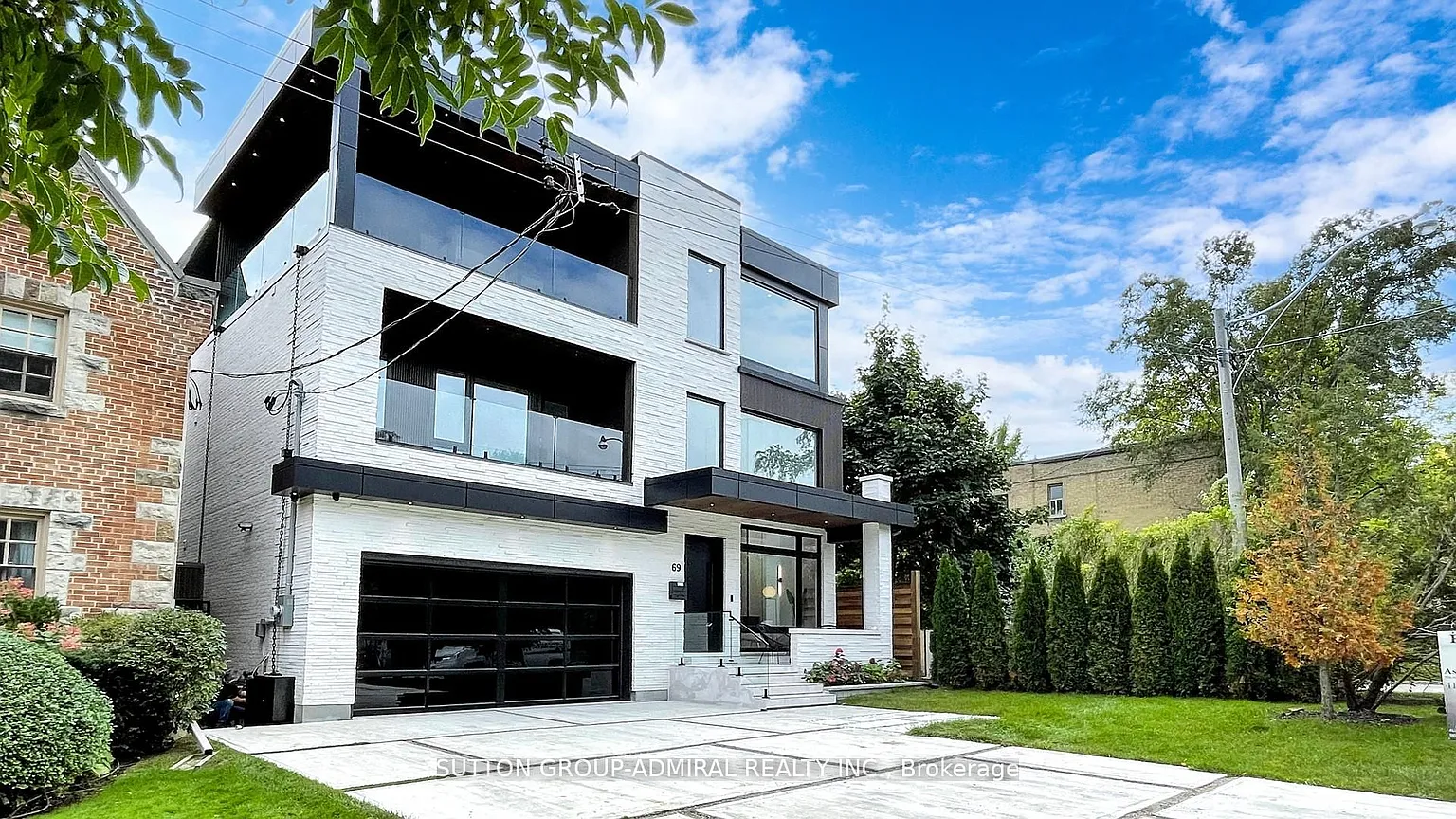 69 Elderwood Dr photo 1