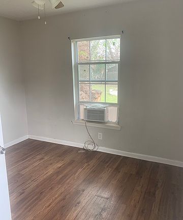 5th image of 1231 Vermont St