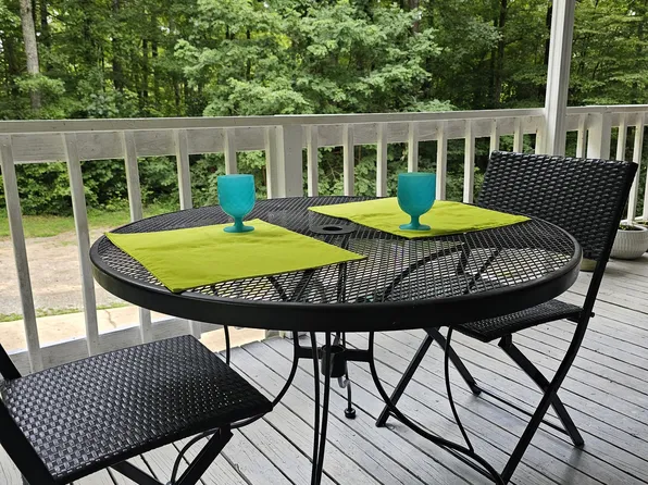 250 Pamunkey Dr #B, Clarksville, VA 23927