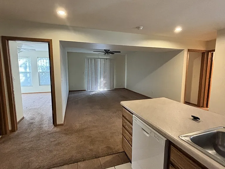 1041 Minns Dr #3 — Photo 7