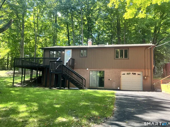 19 Smithfield Avenue, Meriden, CT 06451