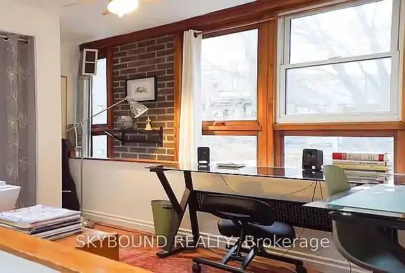 3rd image of 12 Ashby Pl #1A