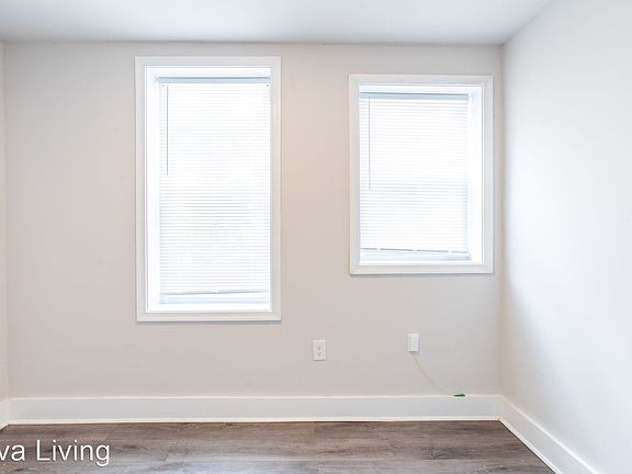 5th image of 2830 Rosehill St #2