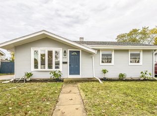 2727 Kenwood Dr, Racine, WI 53403