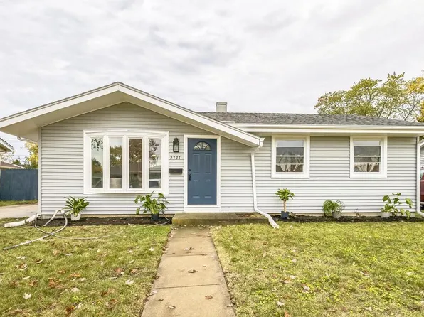 2727 Kenwood DRIVE, Racine, WI 53403