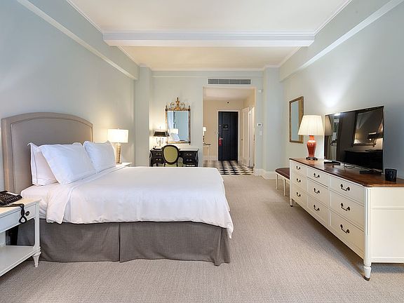 2nd image of 35 E 76th St #1214