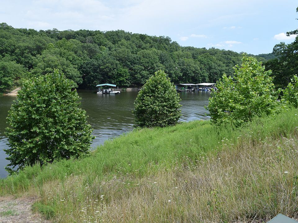 Gentle Lake Lot 4 Dream Home
